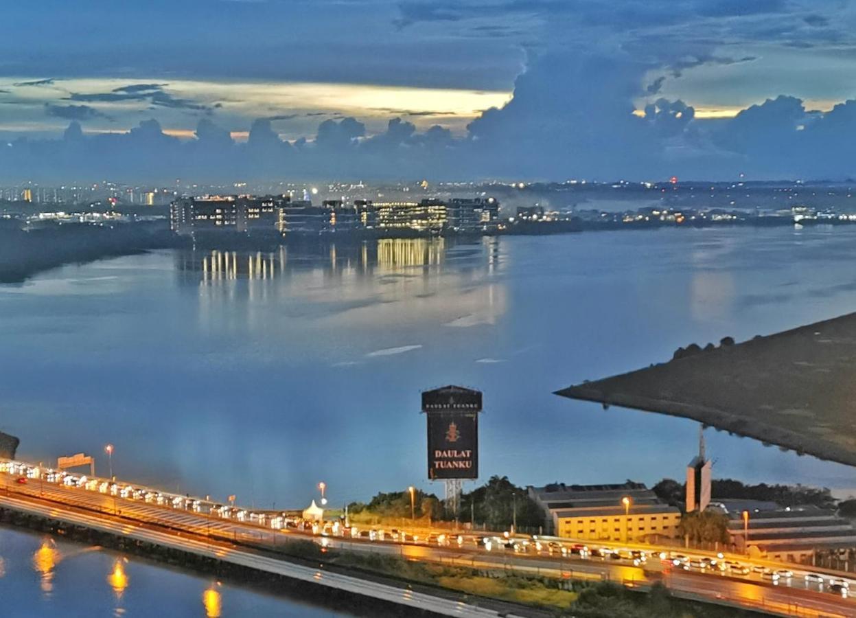 Yussy 2 Bedrooms Condo At R&F Princess Cove Johor Bahru Extérieur photo