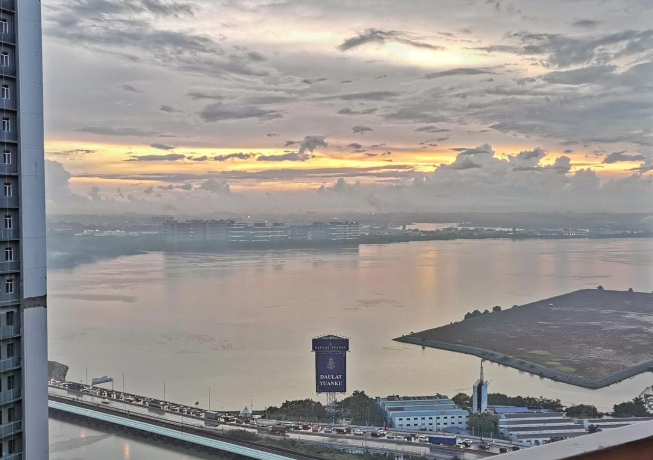 Yussy 2 Bedrooms Condo At R&F Princess Cove Johor Bahru Extérieur photo