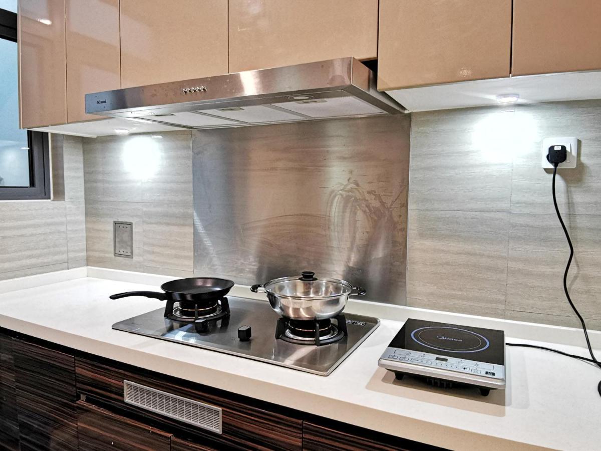 Yussy 2 Bedrooms Condo At R&F Princess Cove Johor Bahru Extérieur photo